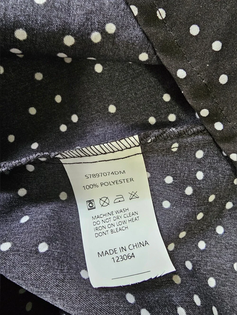 Plus Size Polka Dot V-Neck Women's Dress - Picture 4 of 5